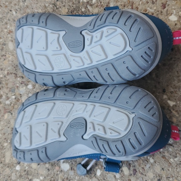 Keen Notch Hollow Water Outdoor Sneakers Teal Pink Grey Youth 12 Washable - Picture 7 of 9